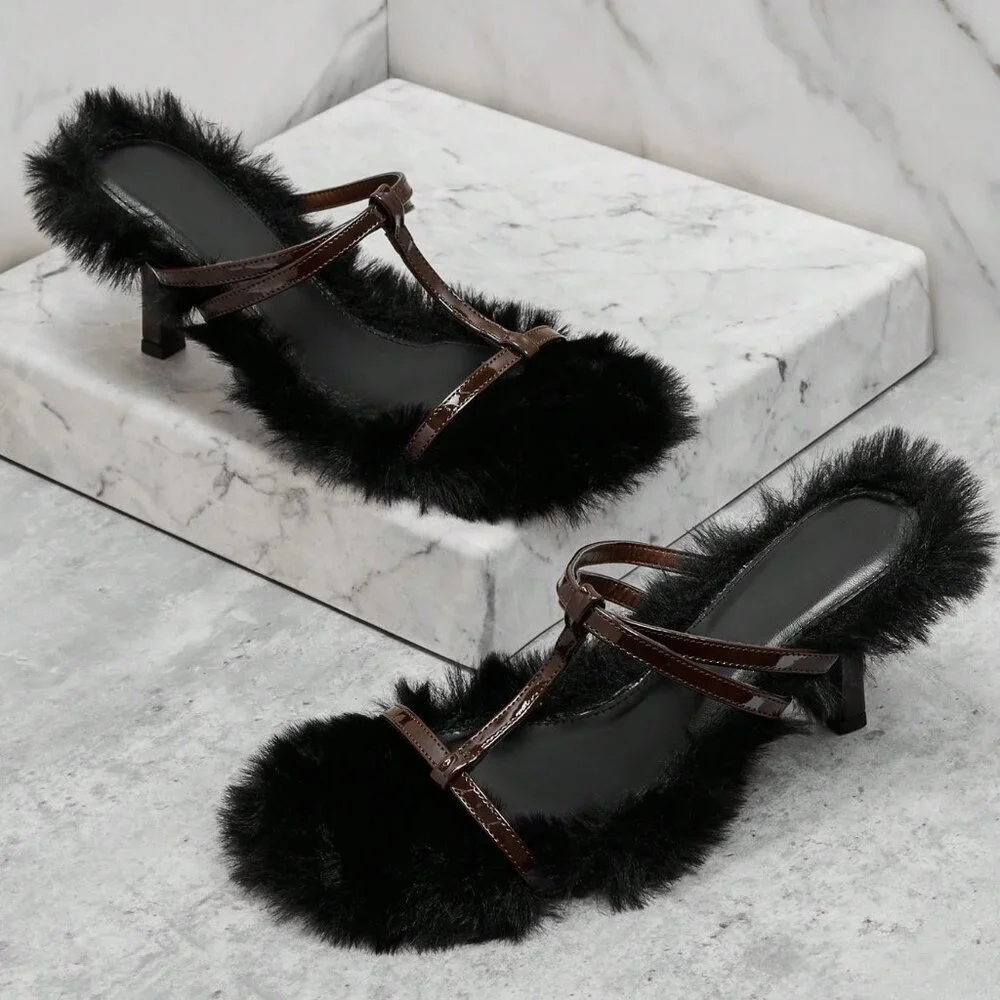 Black Bohemian Women's Versatile Faux Fur Slip-On Heeled Sandals - Picture 5 of 6